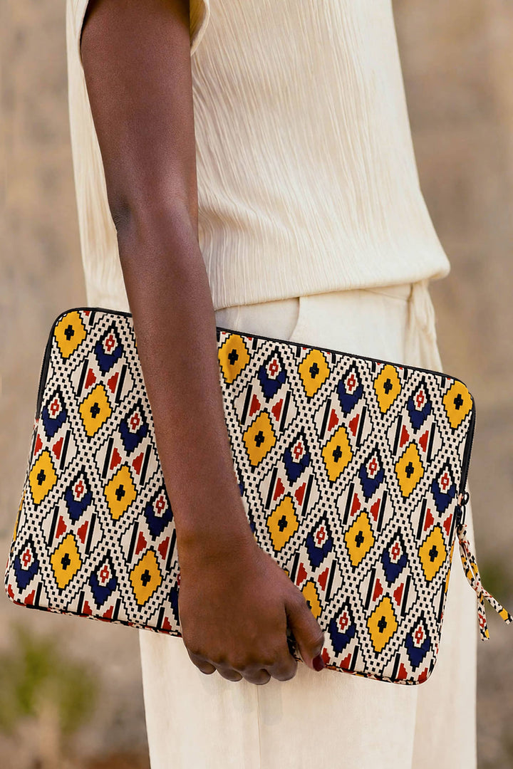Funda Mounass